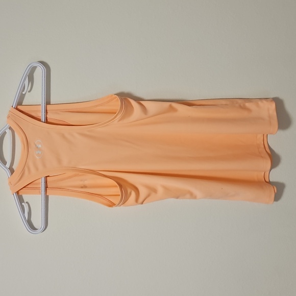 💛Under Armour Racer Back Tank - Picture 3 of 3